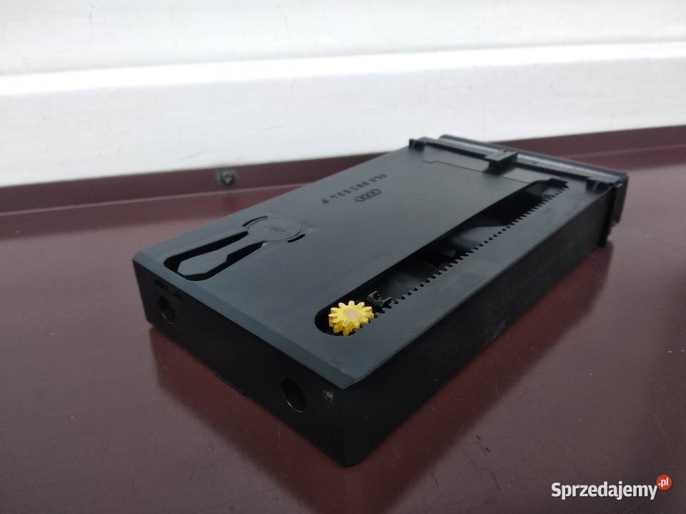 Audi A3 8L LIFT FL uchwyt na kubki napoje Sieradz