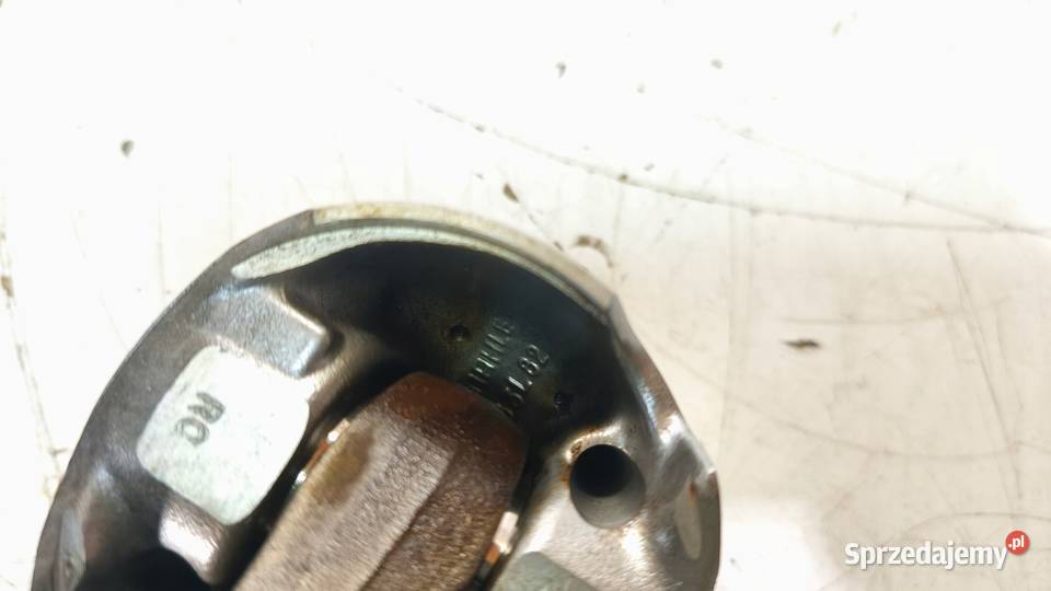 TŁOK KORBOWÓD AUDI A4 B8 A5 8T Q5 A6 C6 27 30 osobowe