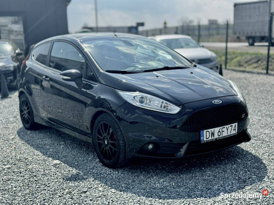 Ford Fiesta ST 2015r 16 16V EcoBoost 182 Salon centralny zamek Wrocław