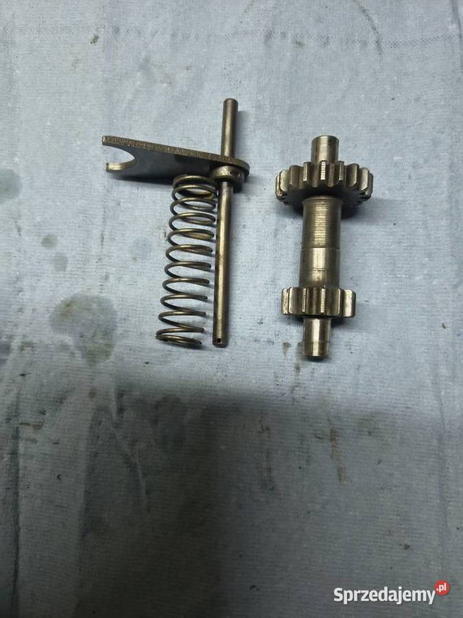 Wałek pośredni wodzik komar MR 230