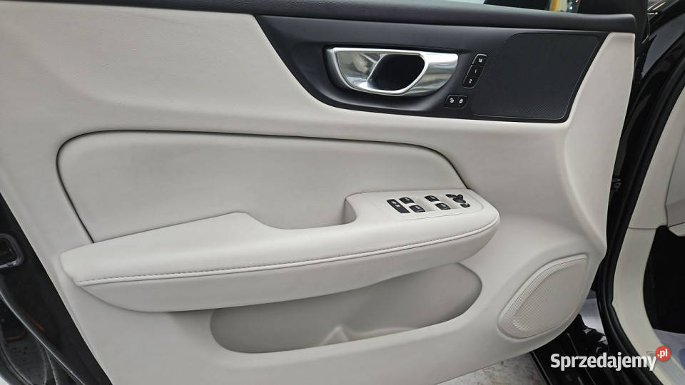 Volvo V60 B3 B Plus Dark aut Z Polskiego Salonu gniazdo USB Volvo mazowieckie Warszawa