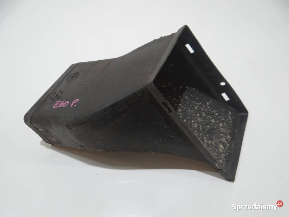 KANAŁ POWIETRZA PRAWY PRZÓD BMW E60 E61 7033704 Strzyżewice