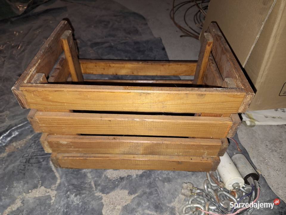 Skrzynki koszyczki używane w stanie Janów