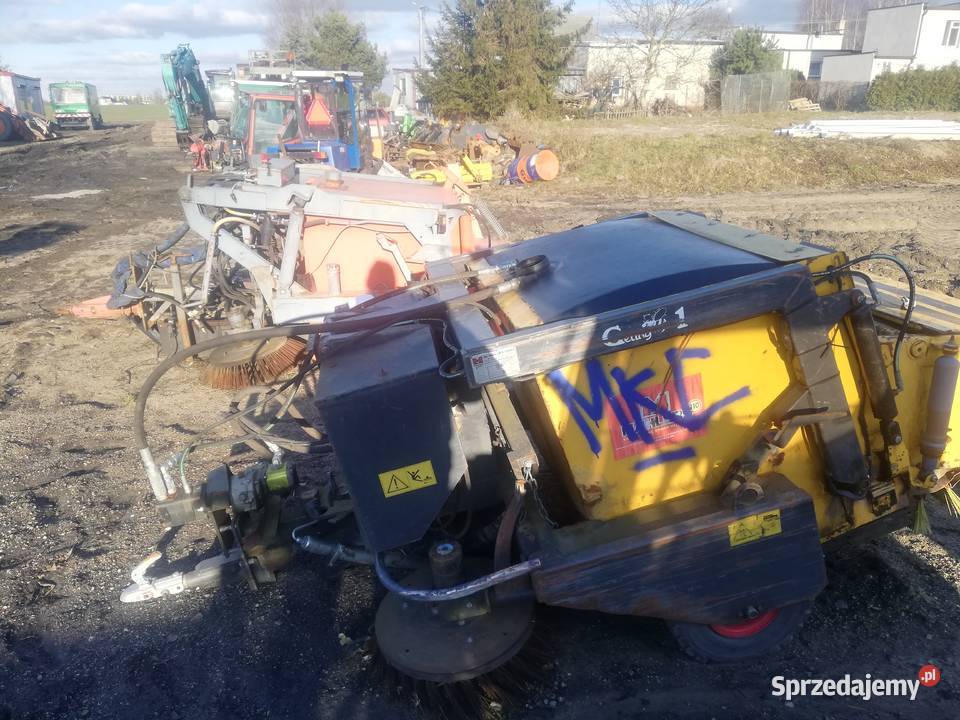 Zamiatarka ciągnionazamiatanie pomorskie Starogard Gdański