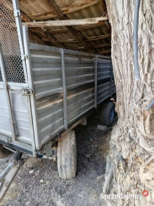 rozrzutnik obornika 4 tony 2 osiowy małopolskie Posądza