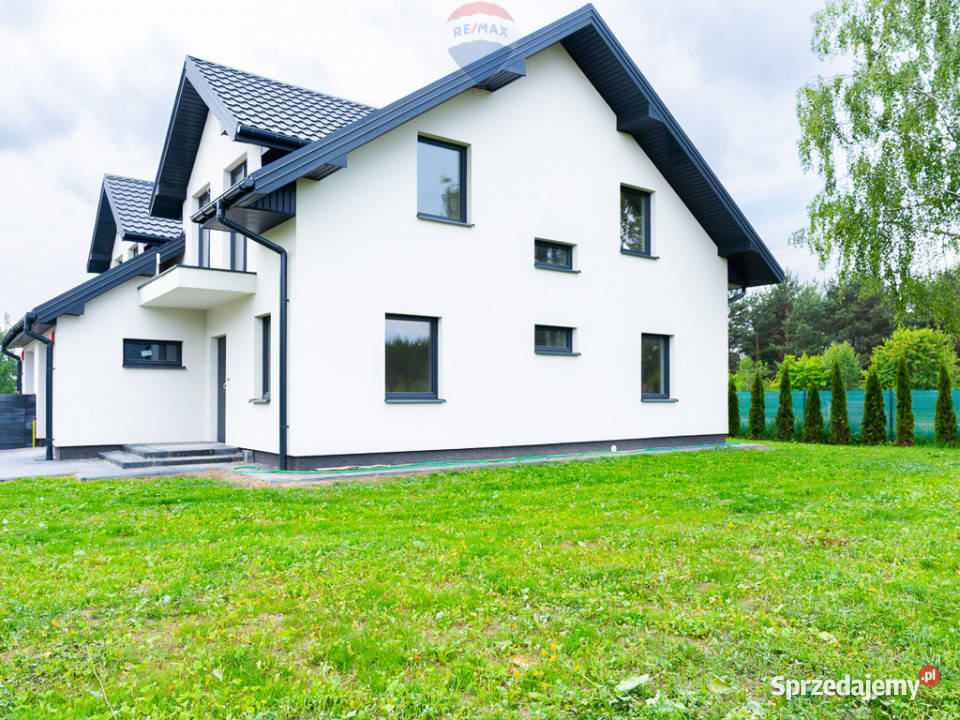 Połowa domu w pobliżu Kampinoskiego Parku Nar mieszkalny