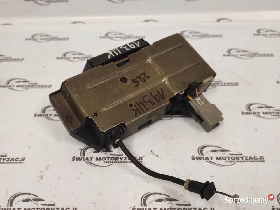 VOLVO XC90 I 03r zamek klapy tył 30649103 Kielce