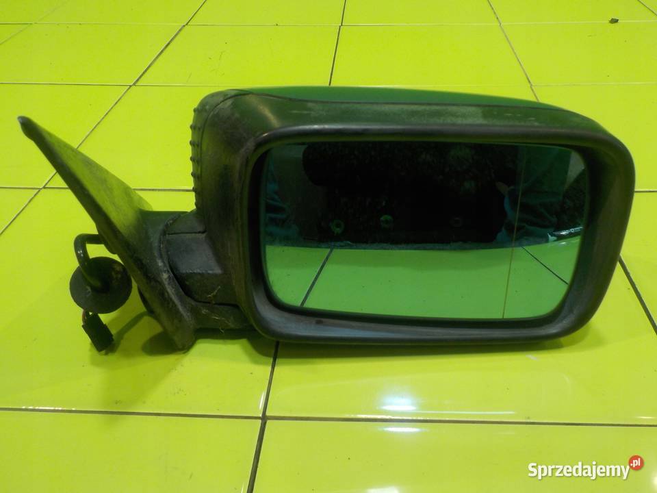 BMW 3 E36 18 B 99r CABRIO 2D lusterko prawe Suków