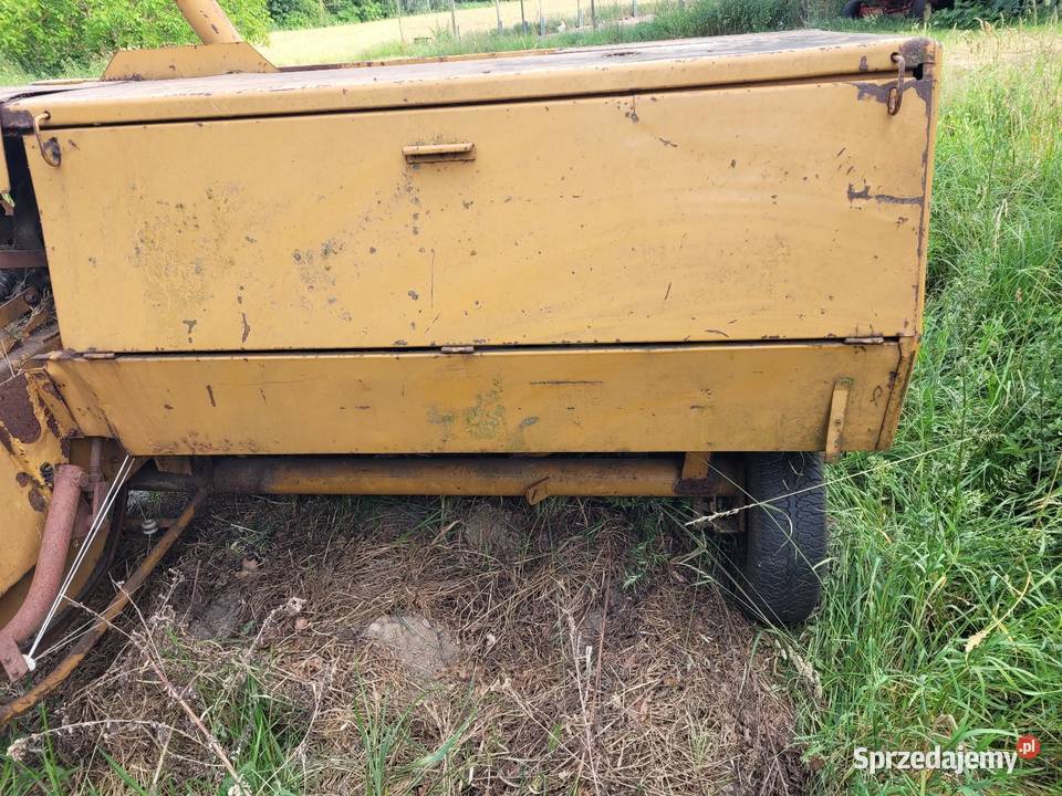 Sprzedam prasę z224 Prasy i owijarki Przywitowo