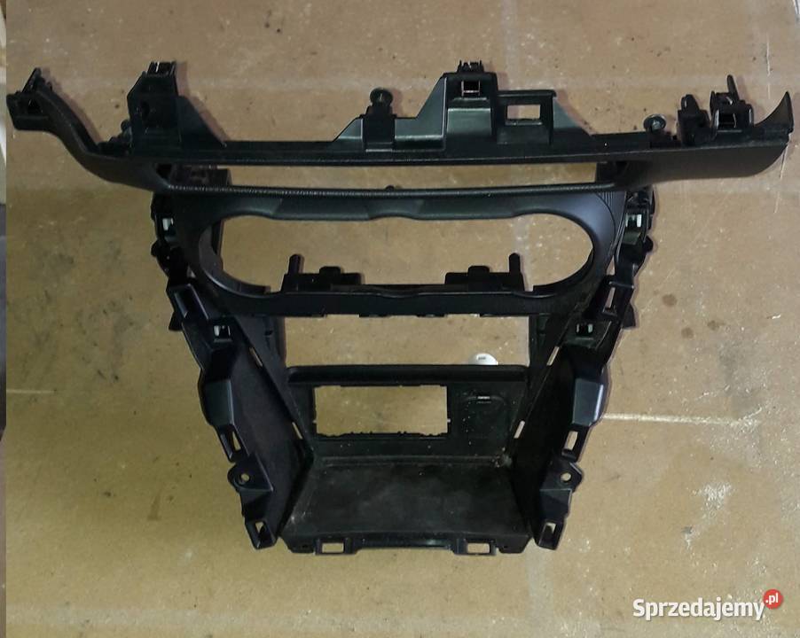 MAZDA 2 DJ PANEL ŚRODKOWY DOLNY