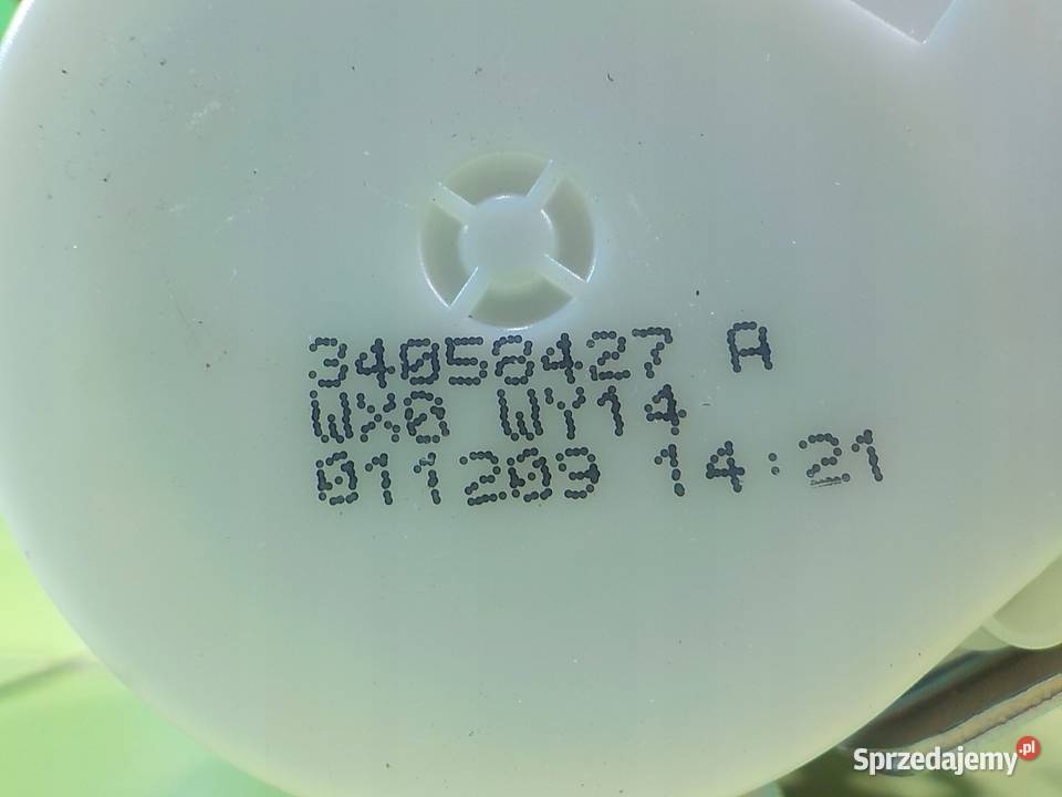 BMW X1 E84 20 D 09r 5D pas bezpieczenstwa lewy