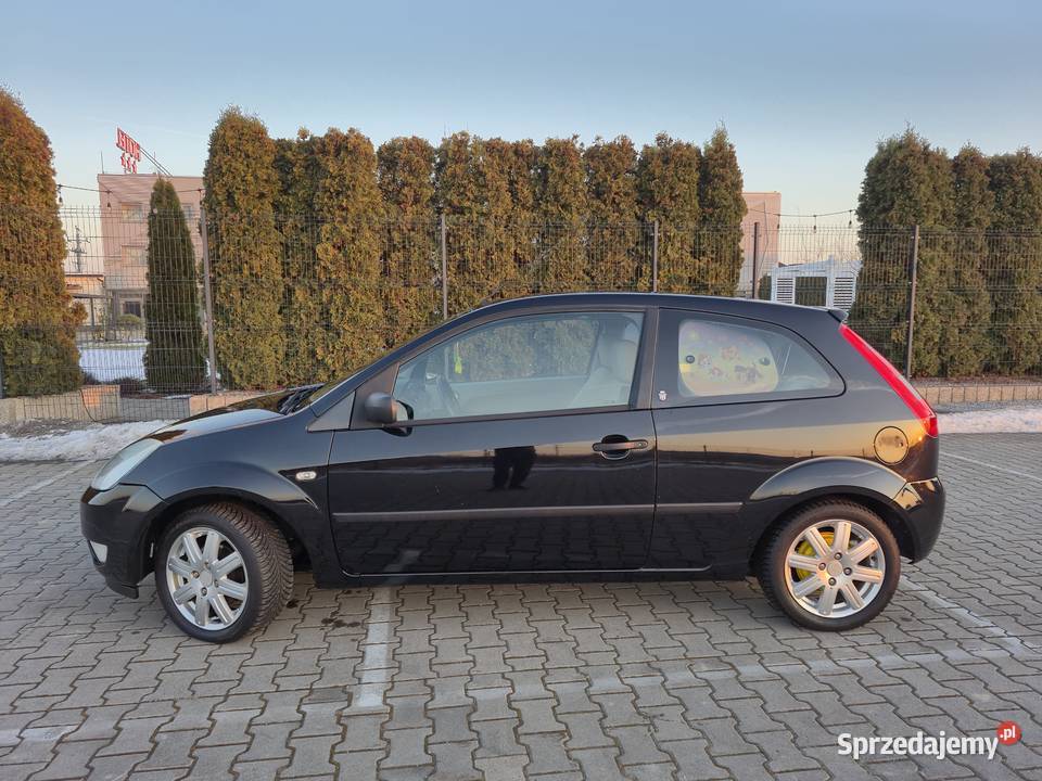 Ford Fiesta GHIAJedyna takaPrywatne auto zajrzeć łódzkie