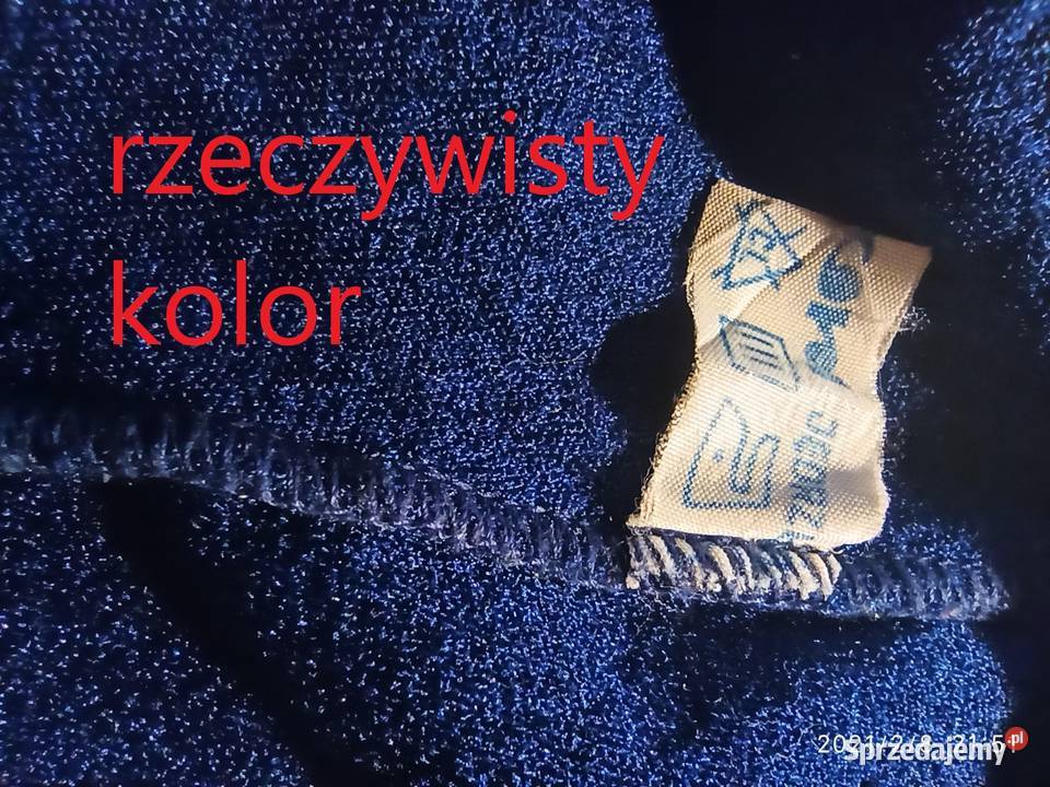 Kobaltowy jednoczęściowy strój kąpielowy z lubelskie
