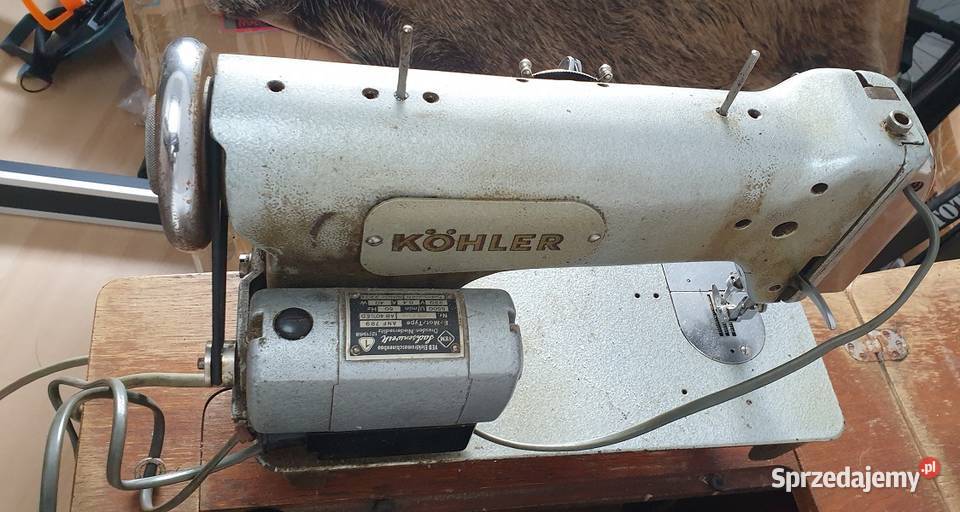 Szafka maszyny do szycia z mechanizmem pedałowym warmińsko-mazurskie Reszel sprzedam