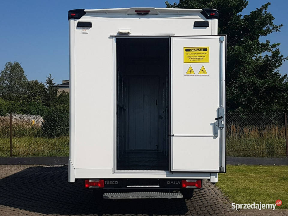 Iveco Daily KONTENER NISKOPODŁOGOWY 443x223x242 Poręba sprzedam