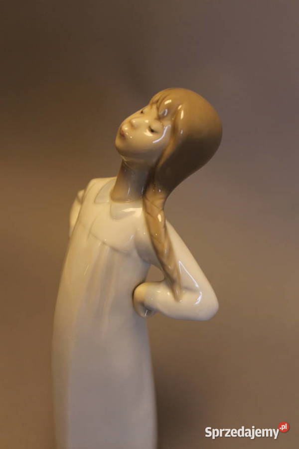 LLADRO Dziewczynka w nocnej koszuli Dobrzany sprzedam
