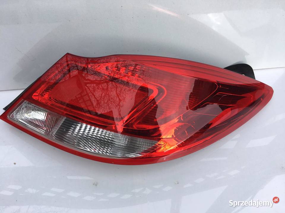 OPEL INSIGNIA PRAWA LAMPA TYŁ SEDAN