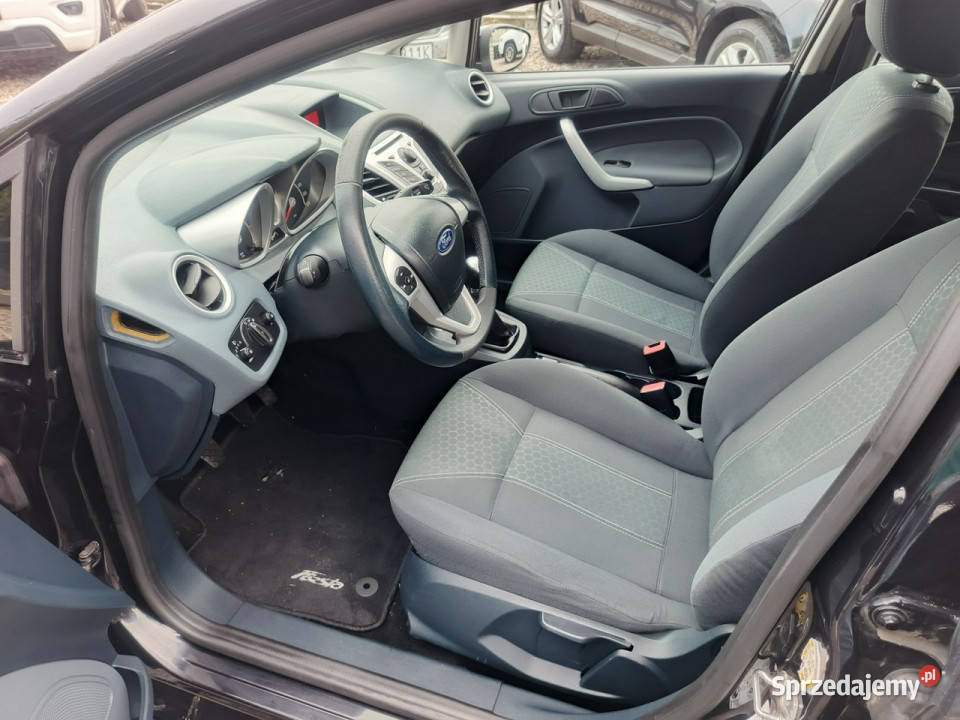 Ford Fiesta Ślicznotka Titanium mały przebieg Chełm