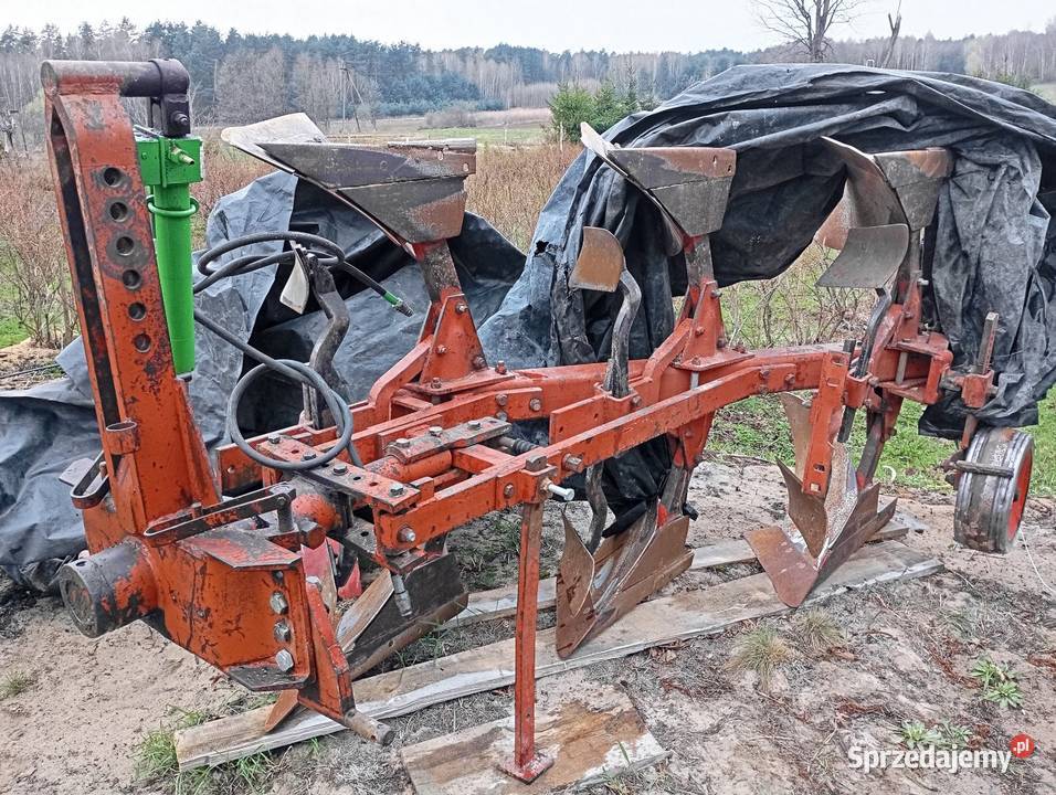 Pług obrotowy 3 skibowy nieuszkodzony