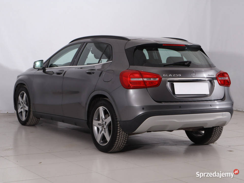Mercedes GLA GLA 250 klimatyzacja Piaseczno