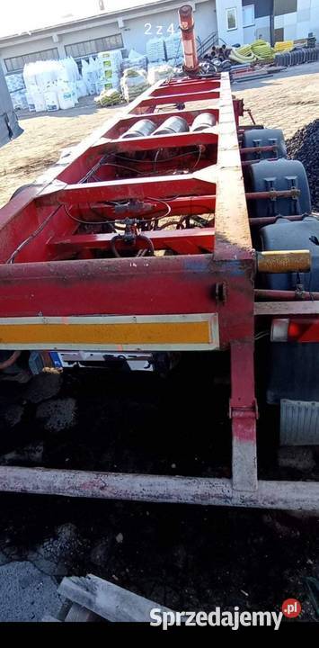 Naczepa wielton 2006 r towarowe Burtowe i plandeki Skalbmierz