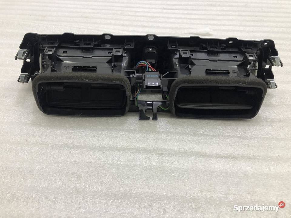 KRATKA NAWIEWU ŚRODKOWA BMW F31 MPAKIET 9218552