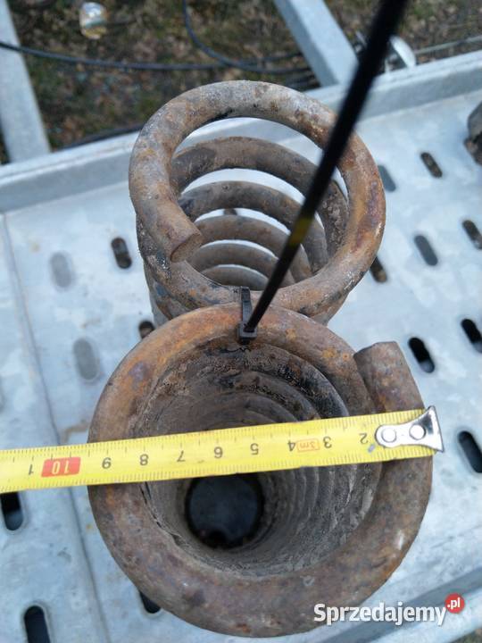 Sprężyny tył tylne Mercedes W124 sedan Szprotawa