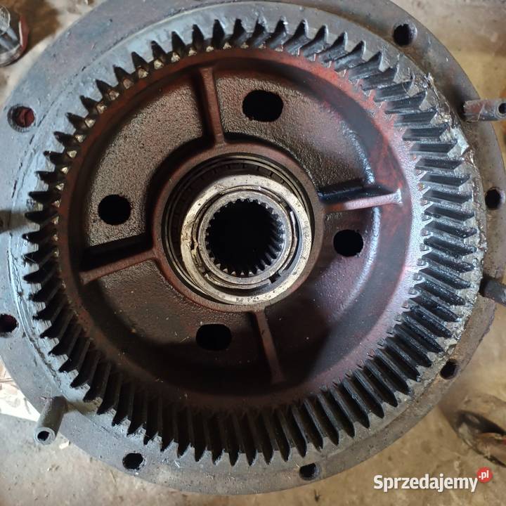 Przekładnia paszowozu na części