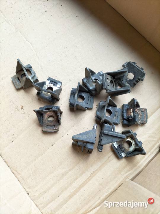AUDI 80 B3 B4 DOLNY UCHWYT LAMPY PRZÓD PRZEDNIEJ