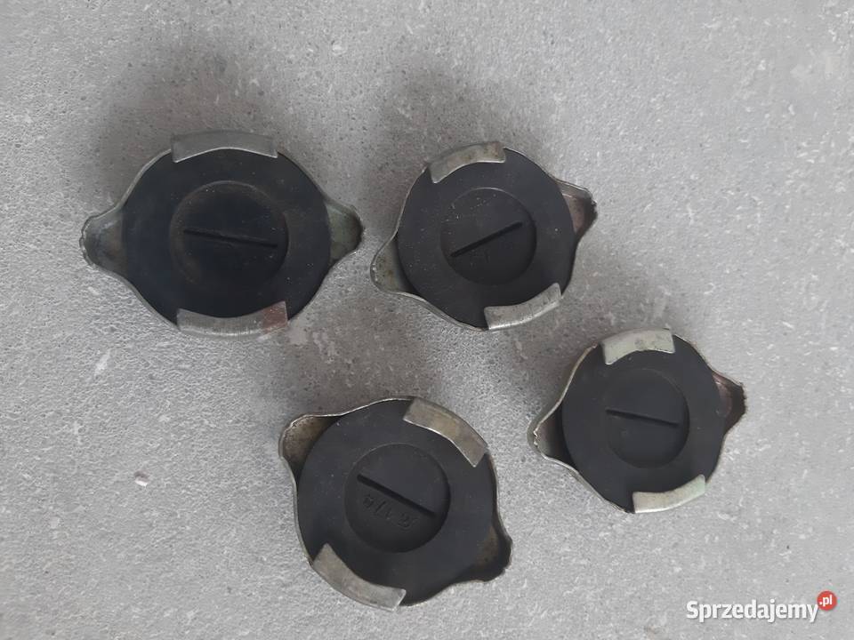 Korek zbiornika wyrównawczego fiat 125p