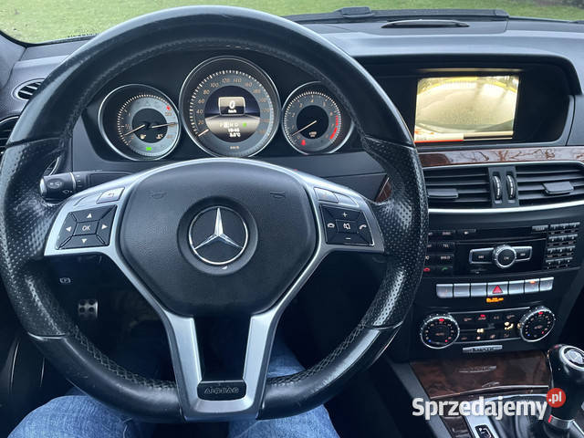 Mercedes C300 2014 35 v6 4matic pakiet AMG gniazdo AUX Sanok sprzedam