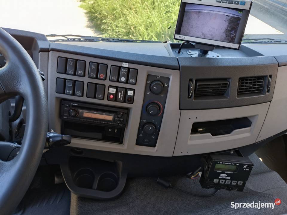 Volvo FE250 chłodnia carrier winda sprowadzony 8000kg Pilzno