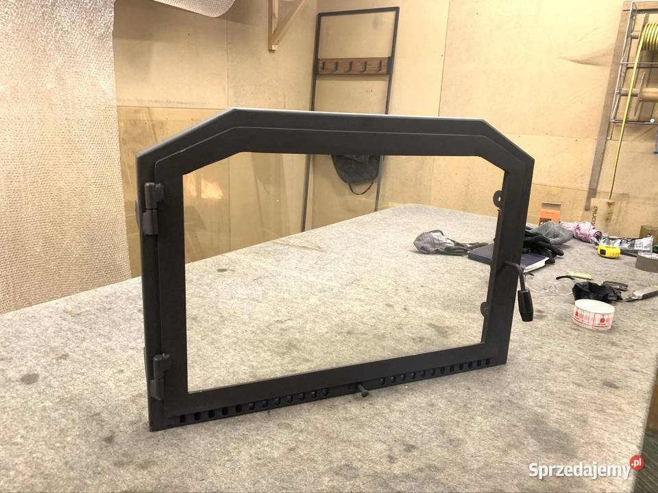 Drzwiczki do kominka z szybą różne wzory i Myślenice sprzedam