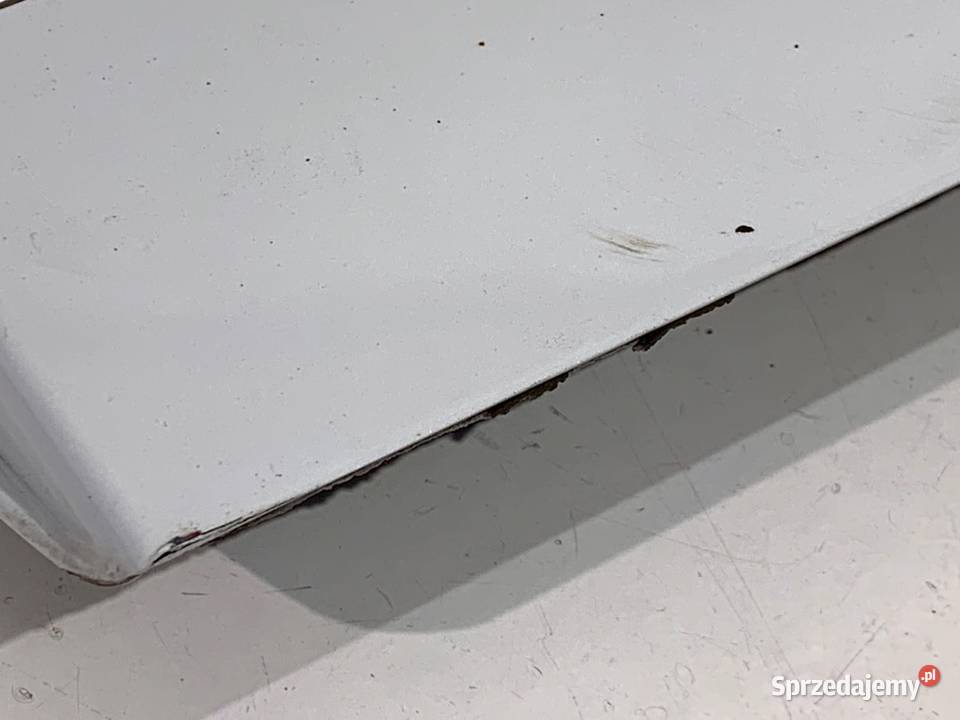 LISTWA DRZWI PRAWY TYŁ SKODA SUPERB III Kombi