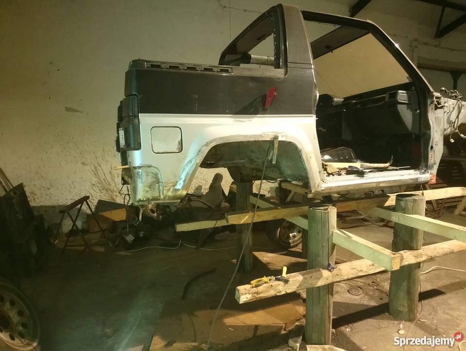 Daihatsu feroza z gazem Terenowy Strzelin