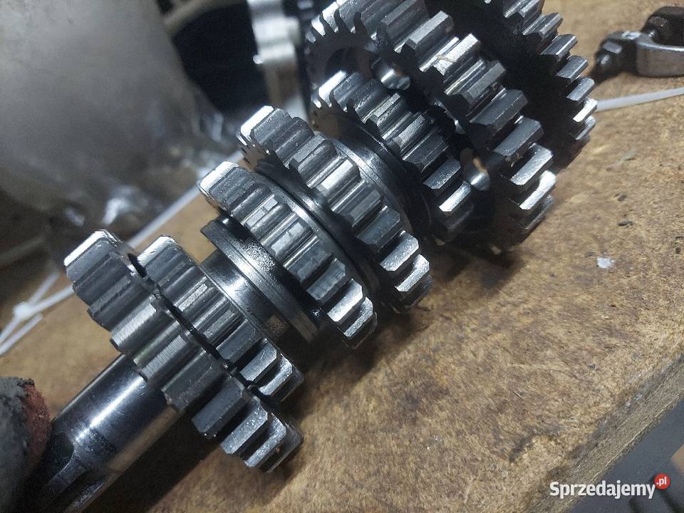 Kawasaki KMX 125 skrzynia biegów wałek wodziki Jelenia Góra sprzedam
