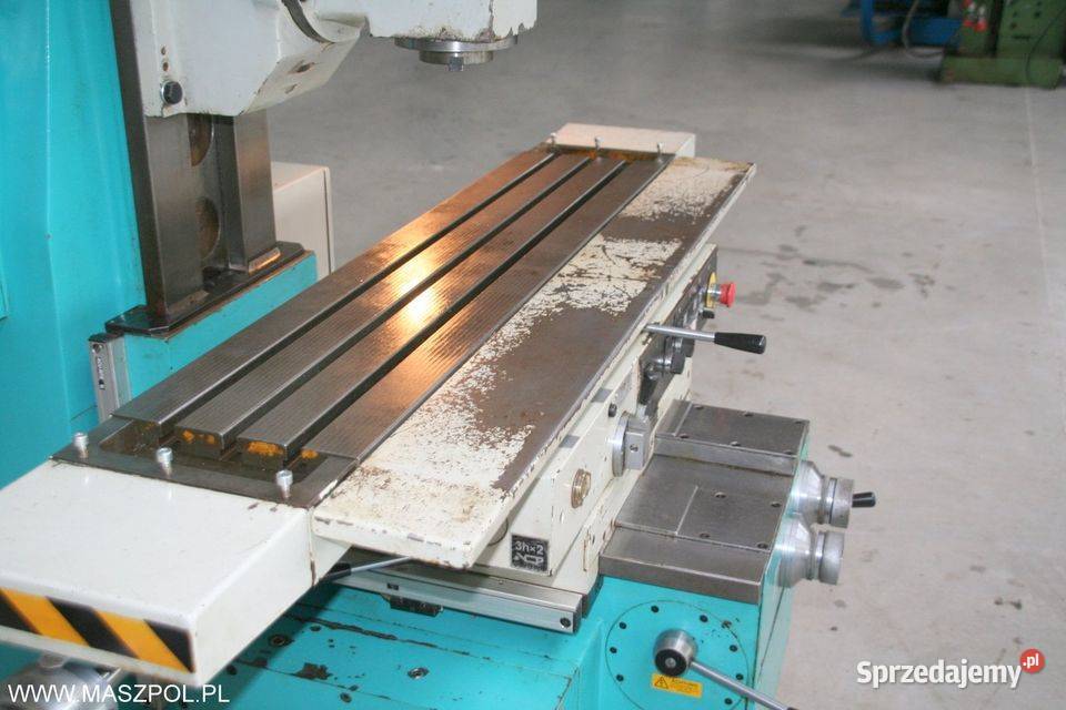 Frezarka uniwersalna FU 251M rb 2003 stan Głowno sprzedam