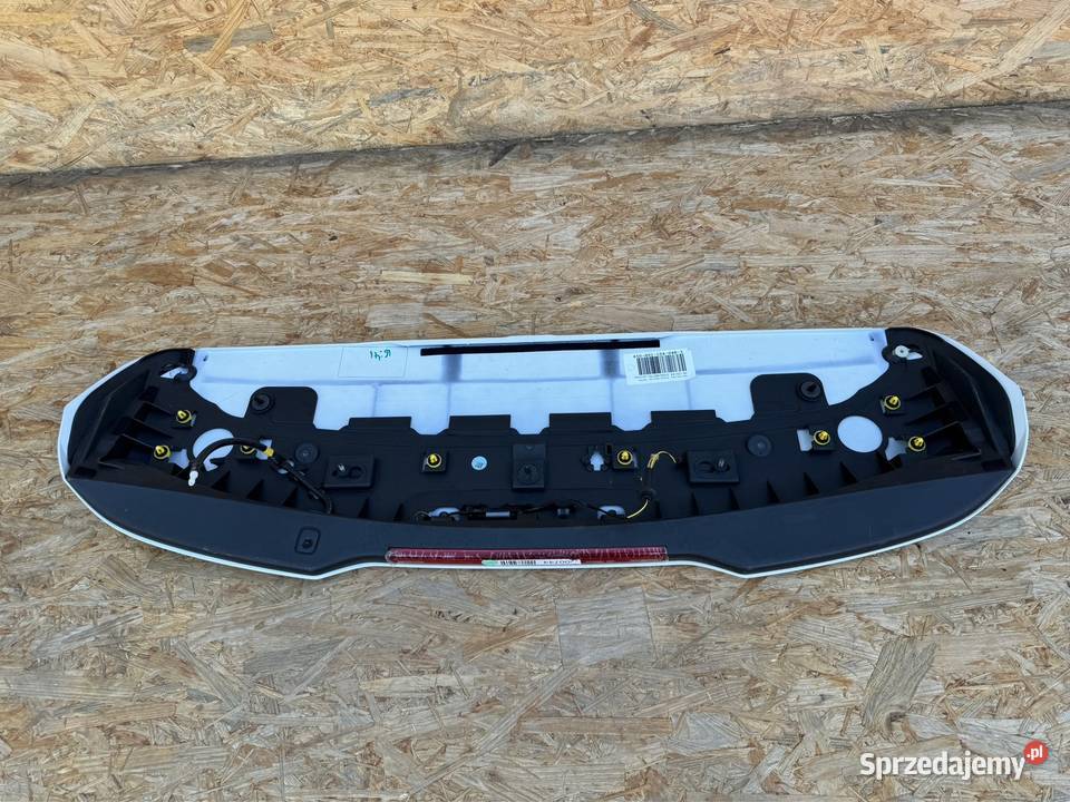 Spoiler lotka daszek klapy bagażnika Volvo v40 Międzychód