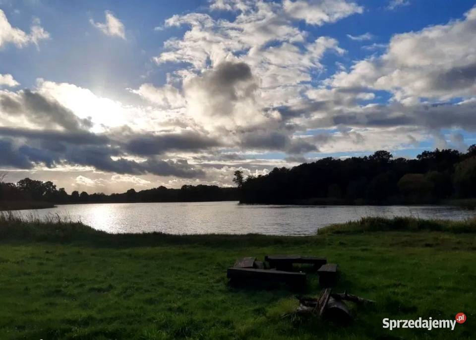 Działka w pobliżu jeziora