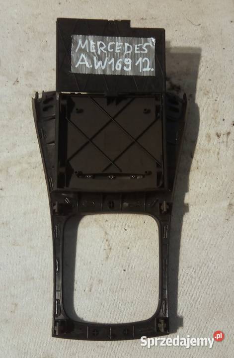 RAMKA PANEL ŚRODKOWY MERCEDES W169 A1696800339 Mielęcin sprzedam