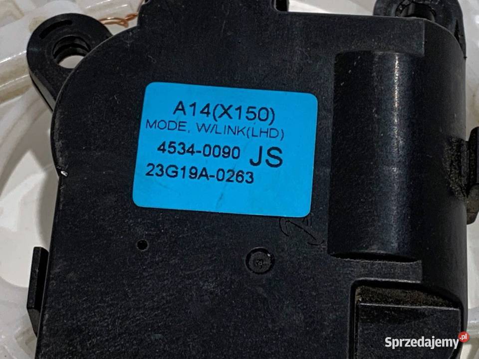 SILNIK NAGRZEWNICY SSANGYONG TIVOLI Motoryzacja