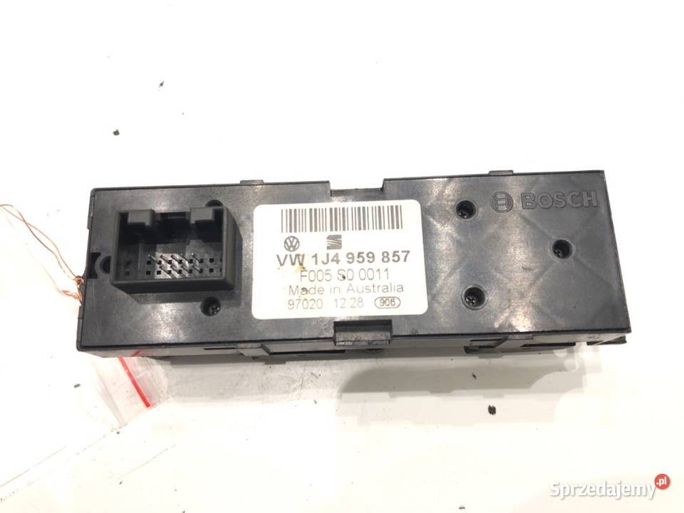 PRZEŁĄCZNIK SZYB VW PASSAT B5 9701 Kombi