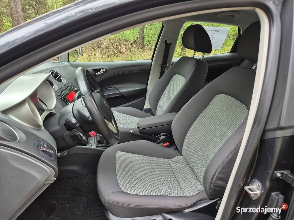 Seat Ibiza 14 MPI benzyna 86 Fajny stan Nowy szary Skierniewice