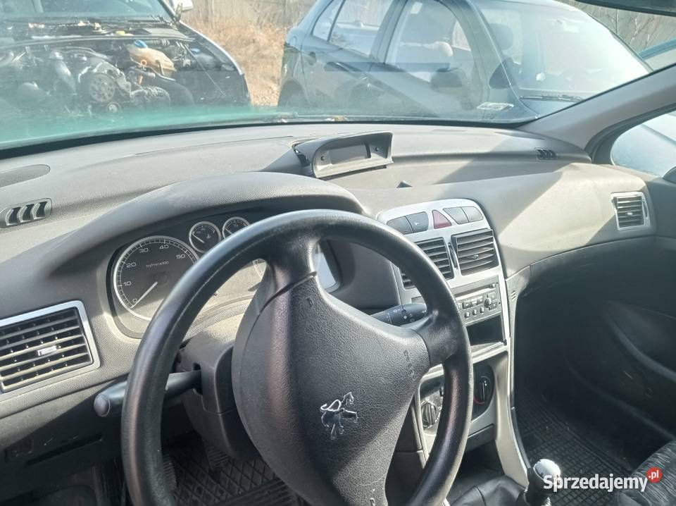 Peugeot 307 16 80 kW 2005 r dawca części Szklarka Myślniewska