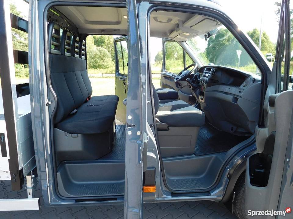 Sprzedam Iveco Daily 7 Osobowy Stan Nowy radio / CD mazowieckie Warszawa sprzedam