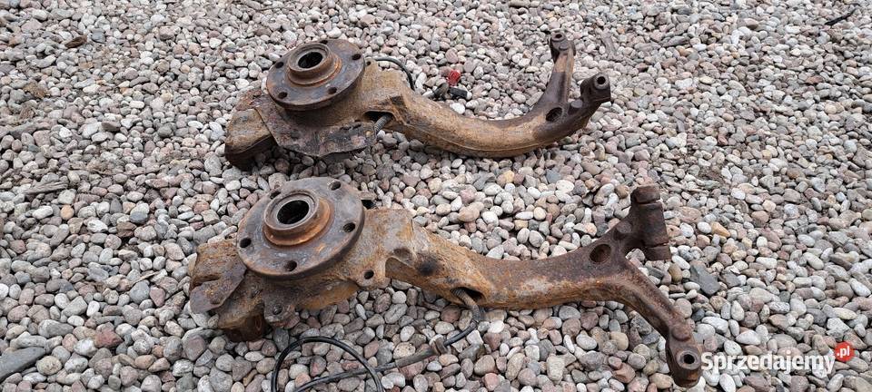 Zwrotnica lewa prawa VW Passat B5 19 TDI 98 pomorskie Luzino