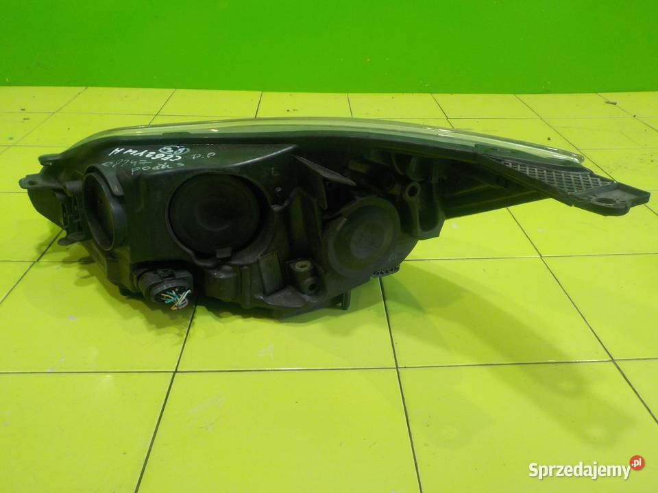 FOCUS MK3 10 B 12r HB 5D lampa prawa przod osobowe Suków