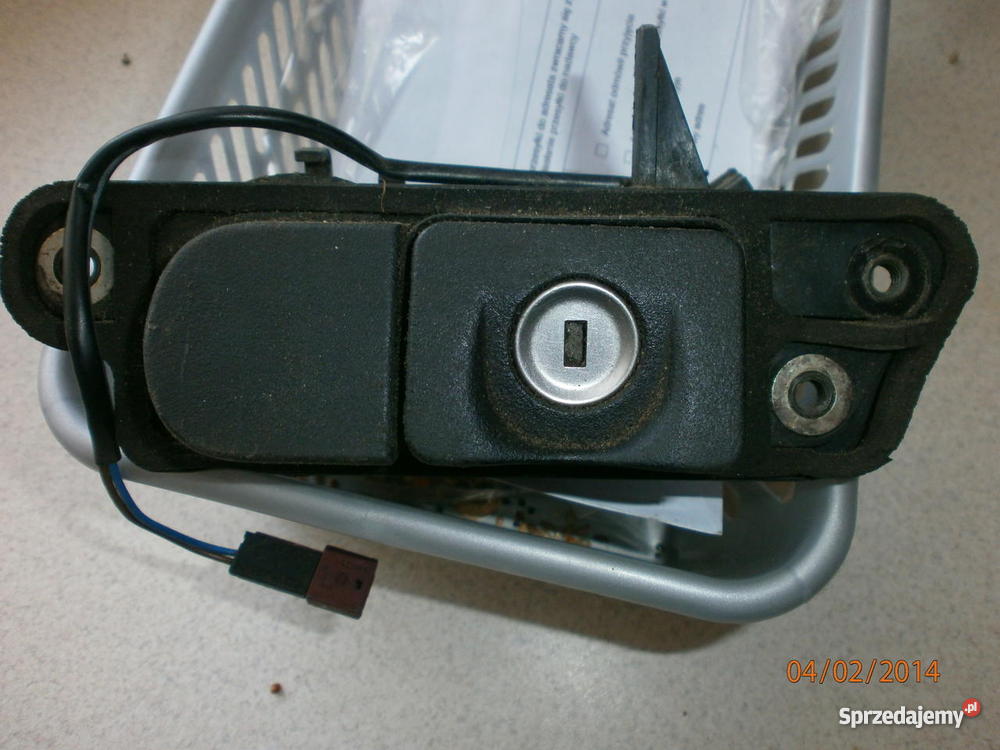 Mercedes W 220 zamek tylnej klapy