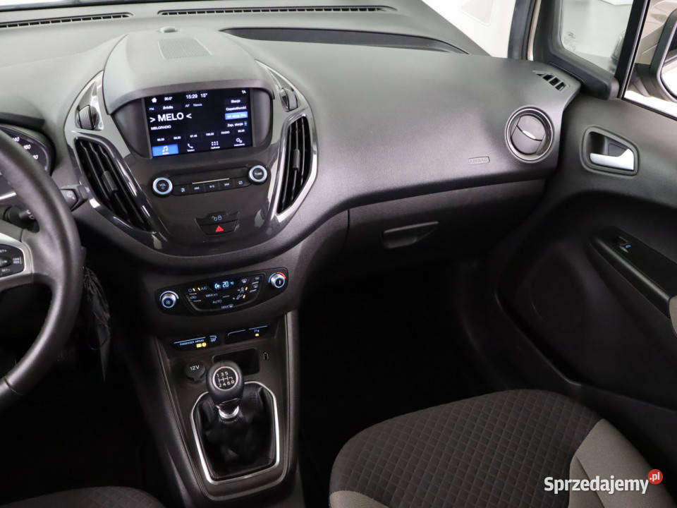 Ford Tourneo Courier 15 TDCI manualna Bielany Wrocławskie sprzedam
