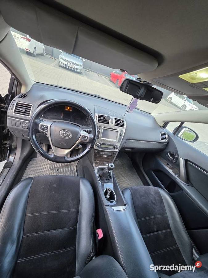 Toyota Avensis t27 nieuszkodzony podkarpackie Krosno